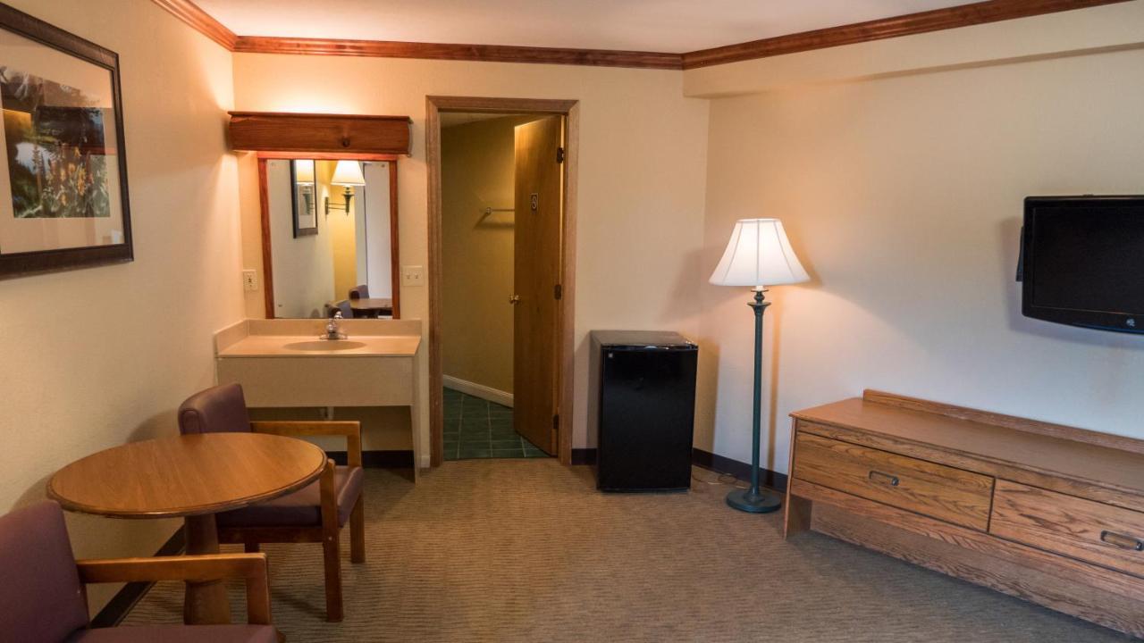 Wild Bear Inn Pigeon Forge Eksteriør billede