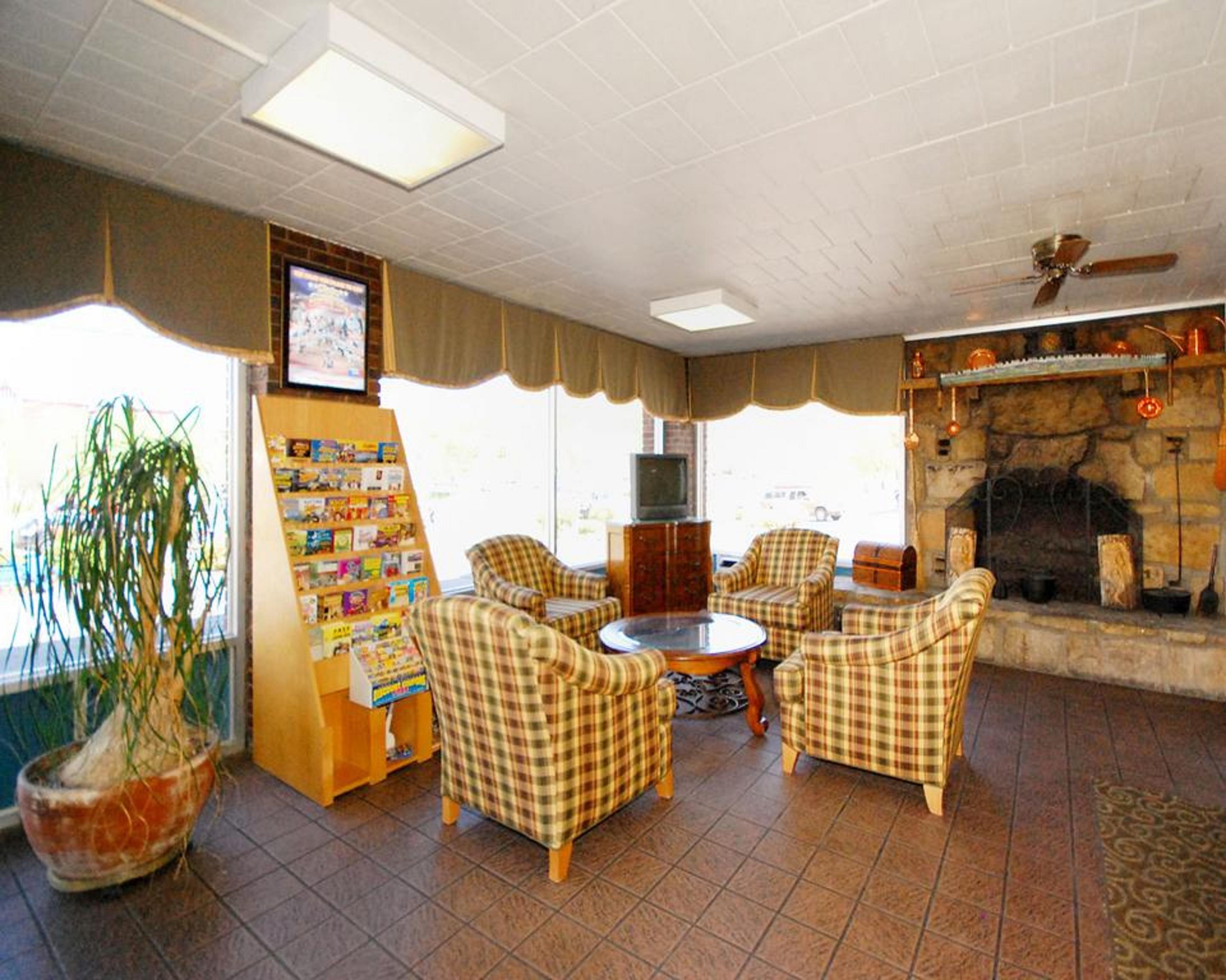 Wild Bear Inn Pigeon Forge Eksteriør billede