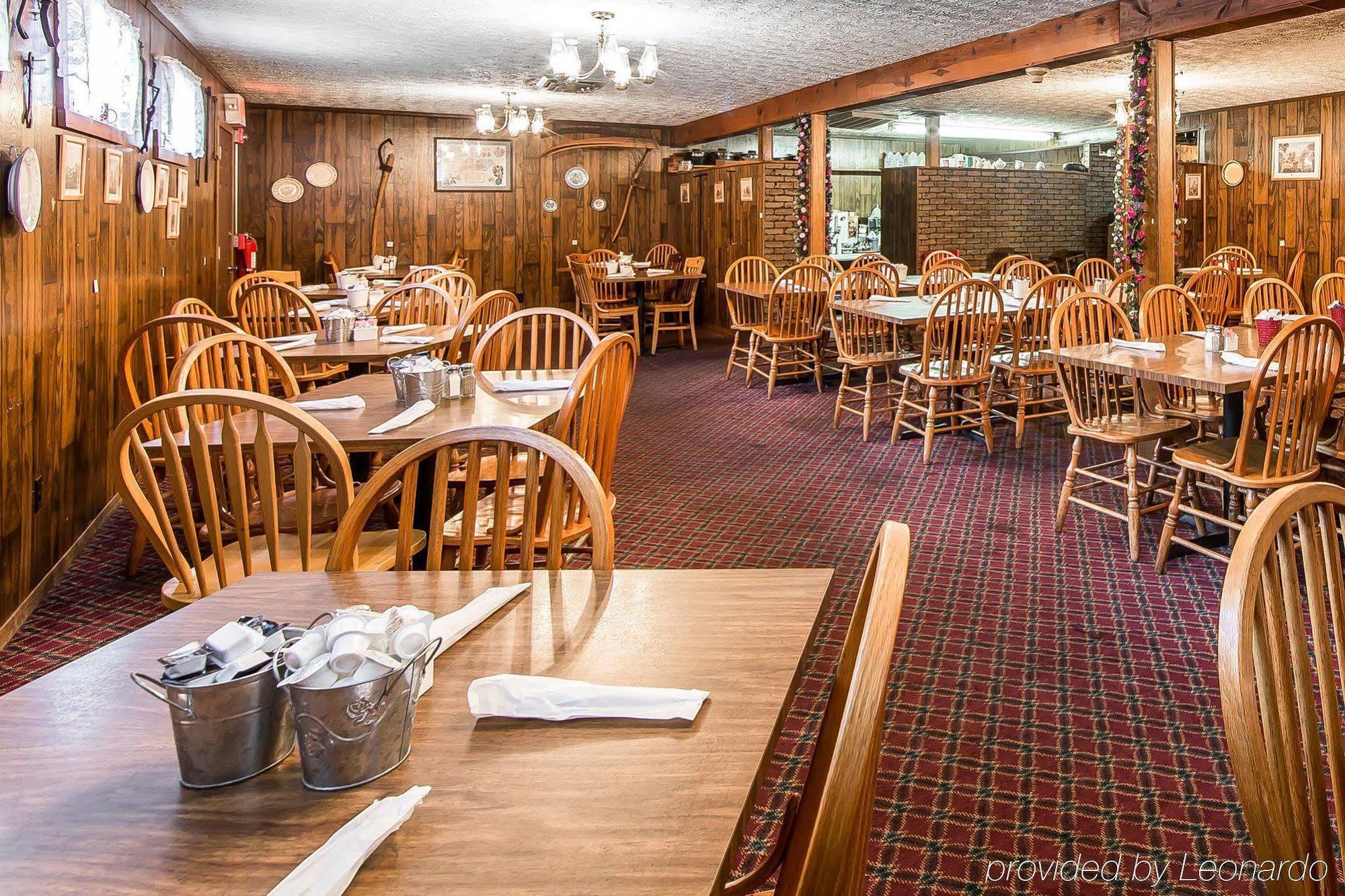 Wild Bear Inn Pigeon Forge Eksteriør billede